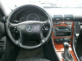 MERCEDES C trieda T 220 CDI Avantgarde, kombi, M6