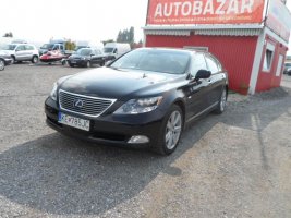 Lexus LS 600h L Hybrid 4x4 290KW