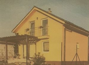 8 ročná novostavba nízko-energetického rodinného domu v Budči (Drevodom)