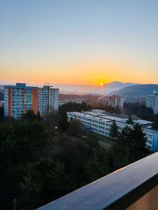 2-izb.byt - Fončorda, 64 m2 +3x lodžia s nádherným výhľadom