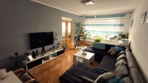 Priestranný 3-izbový byt v obľúbenej lokalite Uhlisko – 87 m², balkón, krásne prostredie